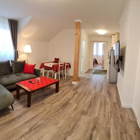 A&a Apartment *